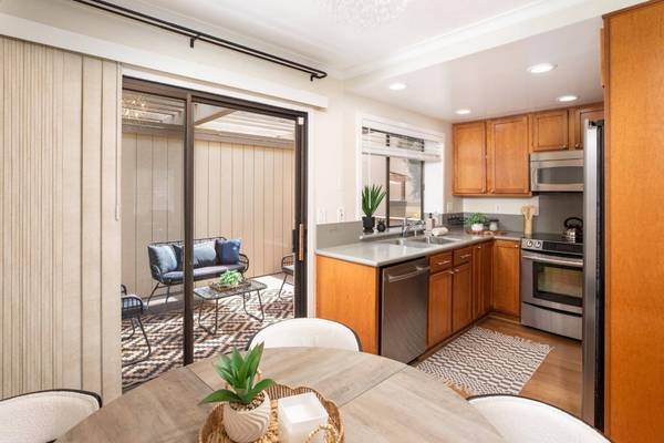 16137 Loretta LN, Los Gatos, CA 95032