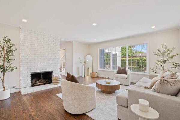 4889 Clarendon DR, San Jose, CA 95129