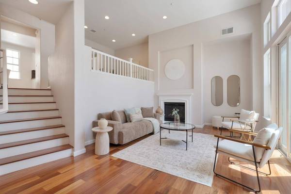 579 Moreland WAY, Santa Clara, CA 95054