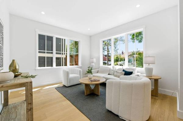 2753 Mathews ST, Berkeley, CA 94702