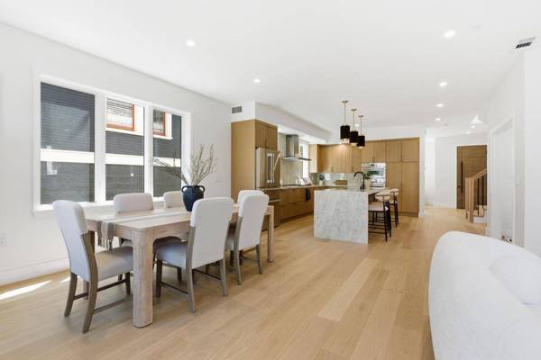 2753 Mathews ST, Berkeley, CA 94702