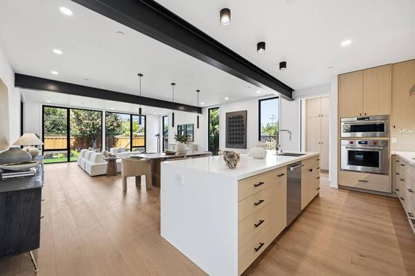 11841 Southwood DR, Saratoga, CA 95070