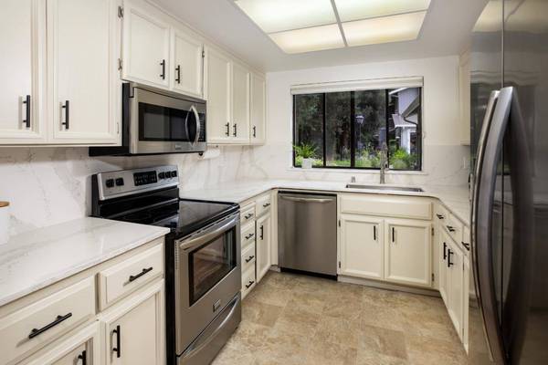 5022 Treaty CT, San Jose, CA 95136
