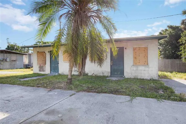 1556 25TH ST, Sarasota, FL 34234