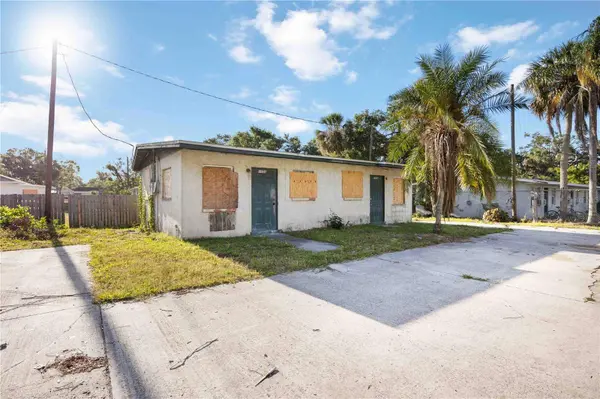 1556 25TH ST, Sarasota, FL 34234