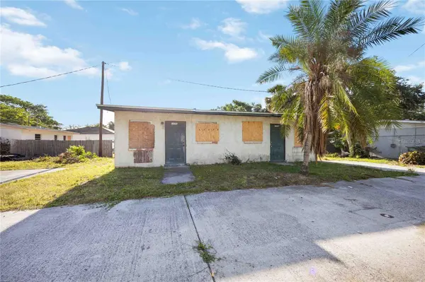 1556 25TH ST, Sarasota, FL 34234