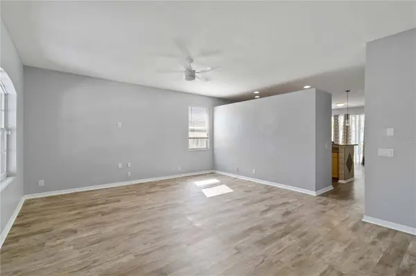 5214 60TH DR E, Bradenton, FL 34203