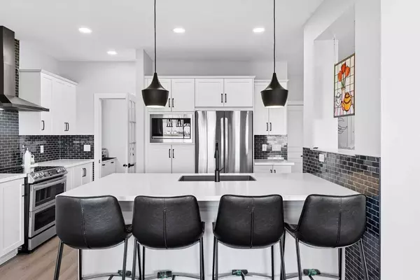 78 Copperpond ST SE, Calgary, AB T2Z 1J2