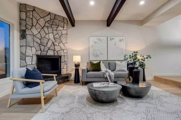 7166 18 ST SE #4, Calgary, AB T2C 1Y9