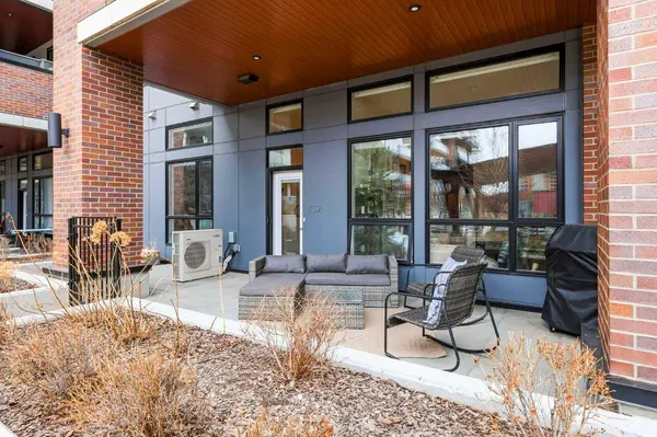 122 Mahogany Centre SE #132, Calgary, AB T3M 2Y1