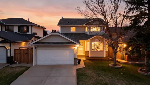 212 Harvest Wood WAY NE, Calgary, AB T3K 3X7