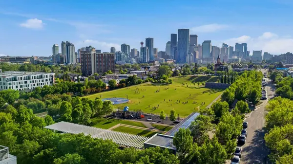 990 Centre AVE NE #536, Calgary, AB T2E 2M9