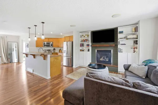 180 Eversyde BLVD SW, Calgary, AB T2Y0B3