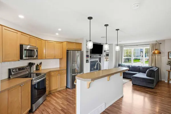180 Eversyde BLVD SW, Calgary, AB T2Y0B3