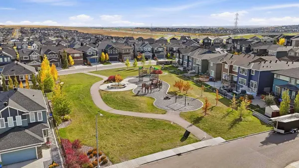 375 Evanston WAY NW, Calgary, AB T3P 0P7