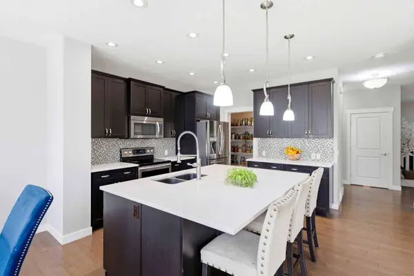 375 Evanston WAY NW, Calgary, AB T3P 0P7