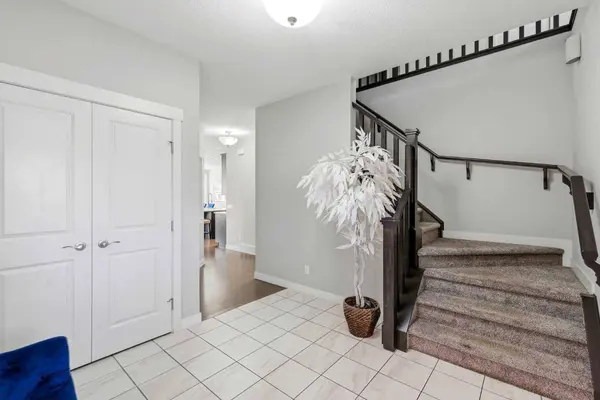 375 Evanston WAY NW, Calgary, AB T3P 0P7