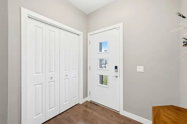 69 Walden Close SE, Calgary, AB T2X 0V8
