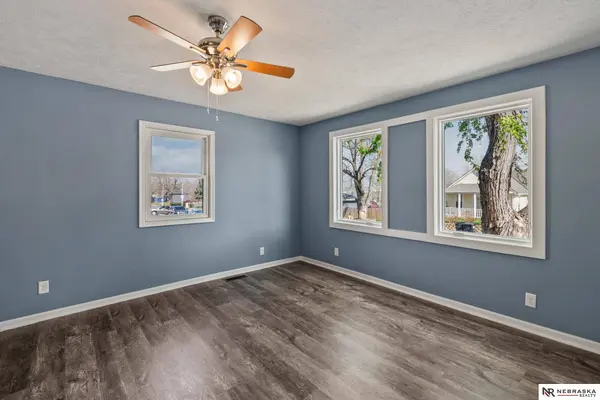 2725 Monroe Street, Omaha, NE 68107