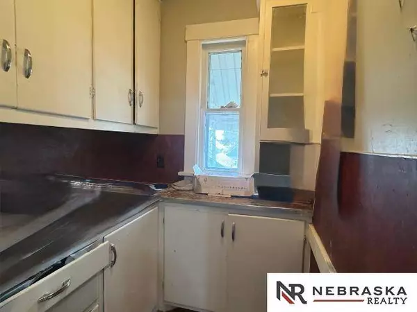 5236 S 20th Street, Omaha, NE 68107