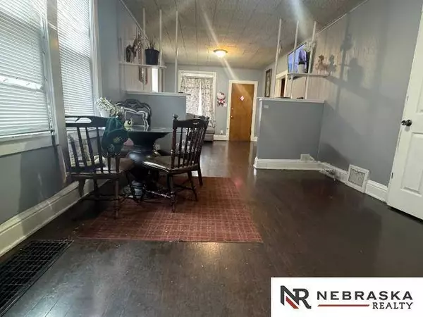 5236 S 20th Street, Omaha, NE 68107