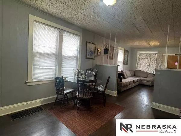 5236 S 20th Street, Omaha, NE 68107