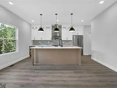 5719 Calm Valley Pt, Flowery Branch, GA 30542-8403