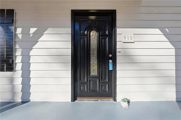 915 Wyntuck DR NW, Kennesaw, GA 30152