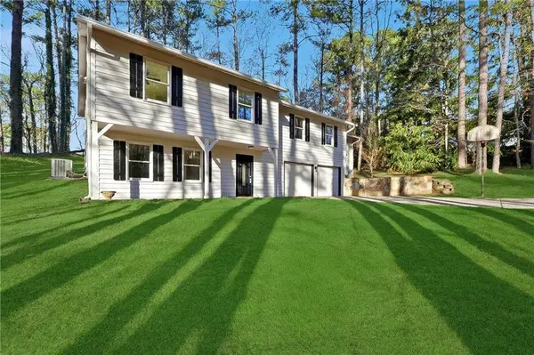 915 Wyntuck DR NW, Kennesaw, GA 30152