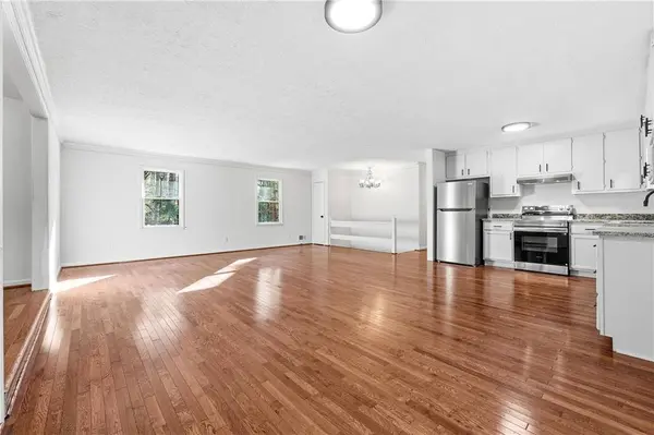 915 Wyntuck DR NW, Kennesaw, GA 30152