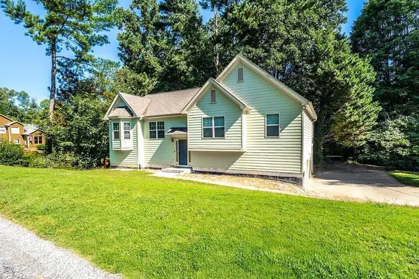 3907 Robin CT, Acworth, GA 30101