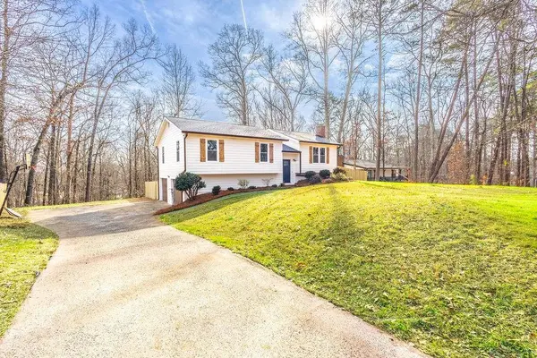 494 Toonigh RD, Woodstock, GA 30188