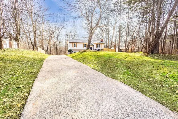 494 Toonigh RD, Woodstock, GA 30188