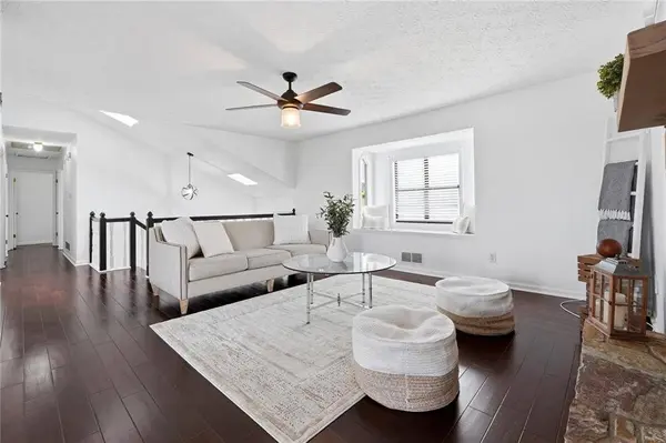 5720 Deerfield PL NW, Kennesaw, GA 30144