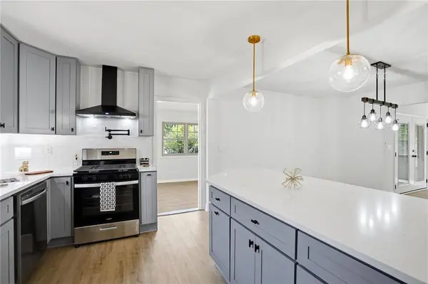 2880 Sherwood RD SE, Smyrna, GA 30082