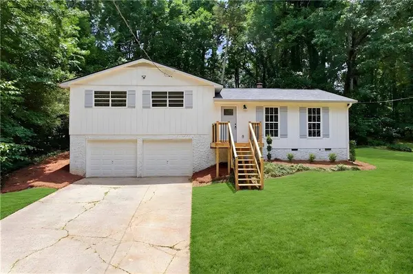 411 Hunters LN, Woodstock, GA 30189