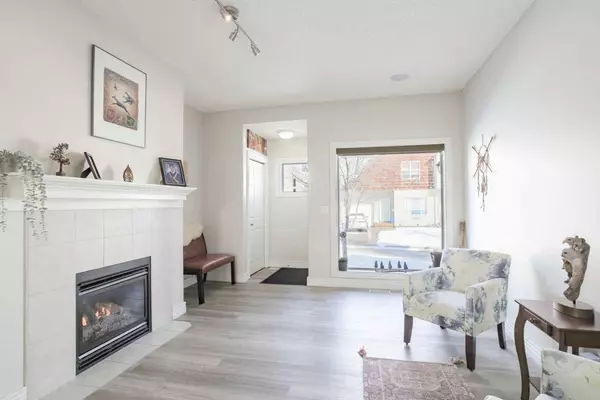 132 Bridlewood VW SW, Calgary, AB T2B 3H4