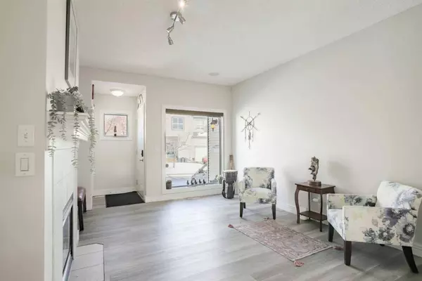 132 Bridlewood VW SW, Calgary, AB T2B 3H4