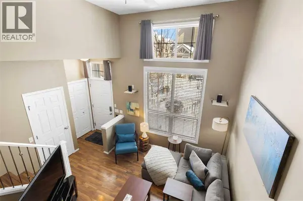 241 Elgin Gardens SE, Calgary, AB T2Z4T6