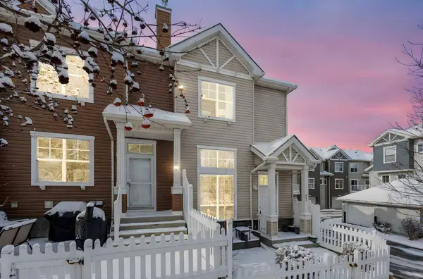 241 Elgin GDNS SE, Calgary, AB T2Z 4T6