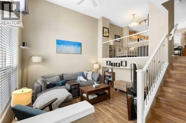 241 Elgin Gardens SE, Calgary, AB T2Z4T6