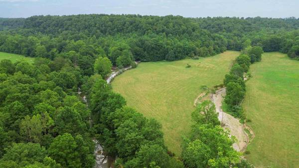 1212 South Fishing Creek Road, Waynesburg, KY 40489