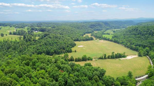 1212 South Fishing Creek Road, Waynesburg, KY 40489