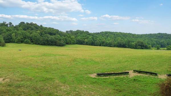 1212 South Fishing Creek Road, Waynesburg, KY 40489