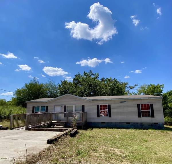 18526 KY Hwy 1247, Waynesburg, KY 40489