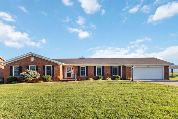 105 Pine Hill Drive, Lancaster, KY 40444
