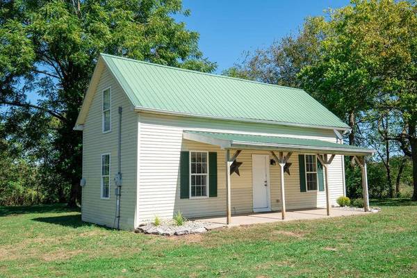 104 Amber Lane, Hustonville, KY 40437