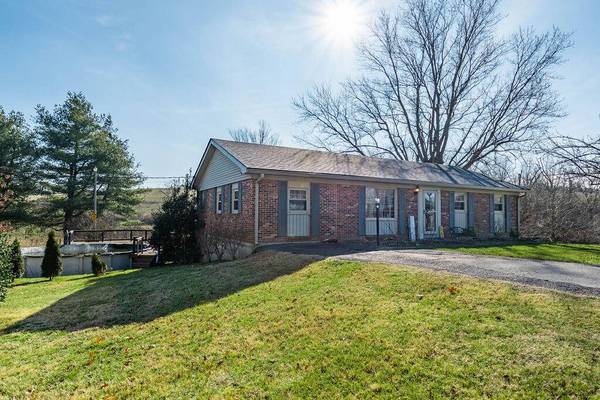 429 Old Danville Road, Lancaster, KY 40444