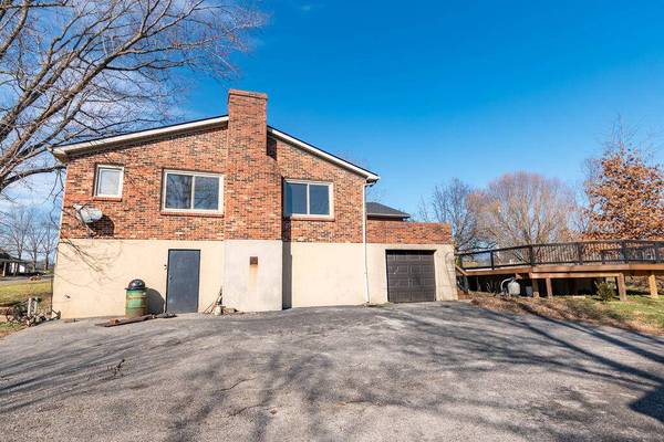 429 Old Danville Road, Lancaster, KY 40444