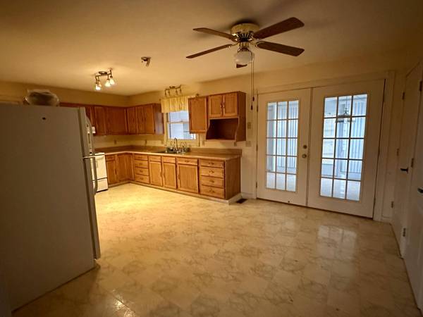 2937 Dripping Springs Road, Crab Orchard, KY 40419